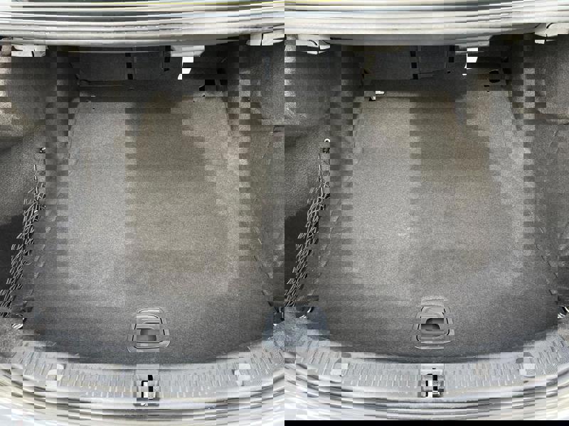 Image Mercedes-Benz 汃獡敳䔠䈠牥楬敮 200 2.0 184 Avantgarde Carplay Clim Bi-zone Caméra PA Sièges élec chauffants Bluetooth Toit ouvrant 